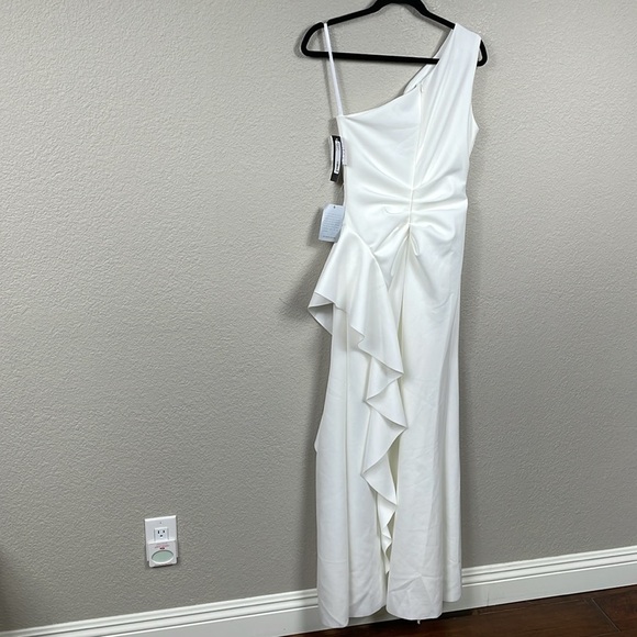 NWT Xscape One Shoulder Ruffle Scuba Crepe Gown White Wedding Sz 4 - Picture 5 of 14